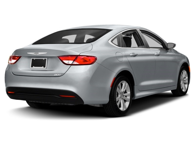 2016 Chrysler 200 4dr Sdn LX FWD Exterior Shot 2