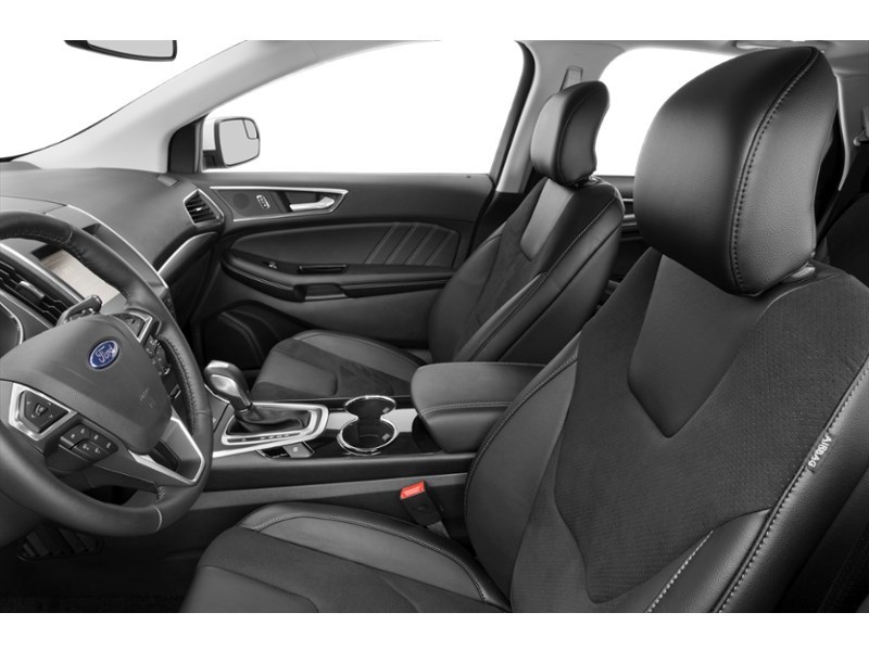 2017 Ford Edge 4dr Sport AWD Interior Shot 4