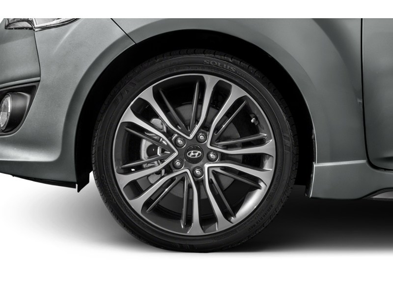 2016 Hyundai Veloster 3dr Cpe Man Turbo Exterior Shot 5