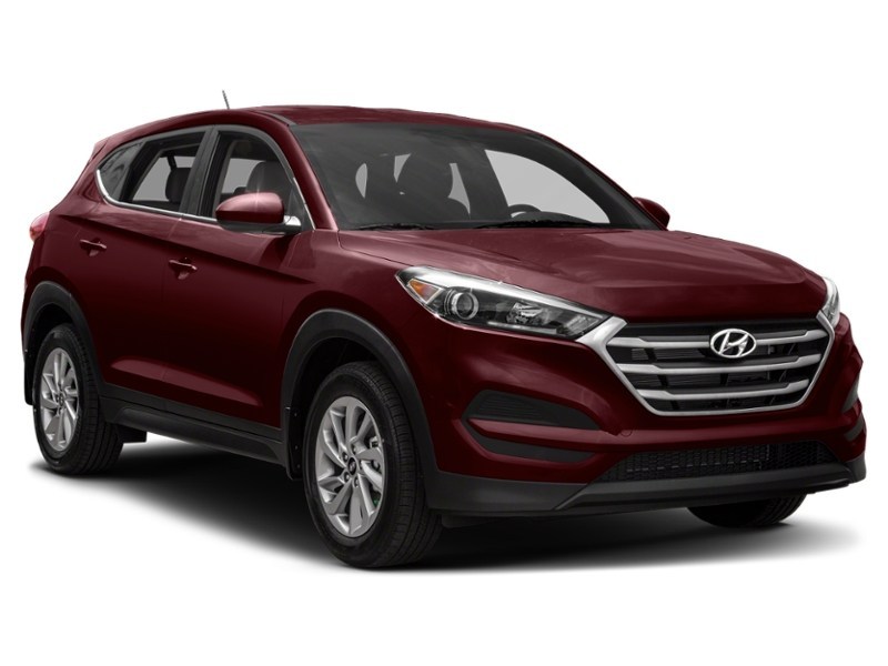 2016 Hyundai Tucson AWD 4dr 2.0L Premium Exterior Shot 9