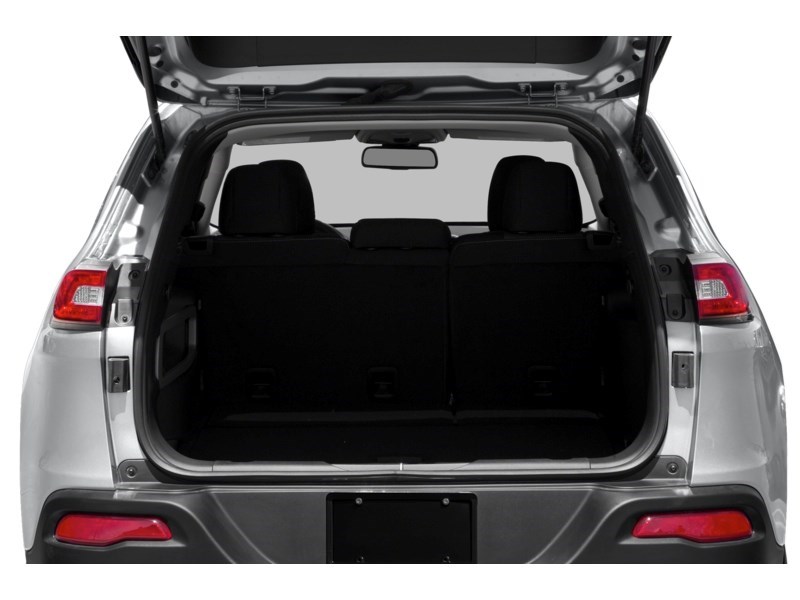 2015 Jeep Cherokee 4WD 4dr Sport Exterior Shot 4