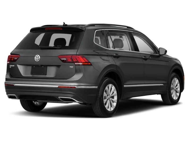 2018 Volkswagen Tiguan Comfortline 4MOTION Exterior Shot 2
