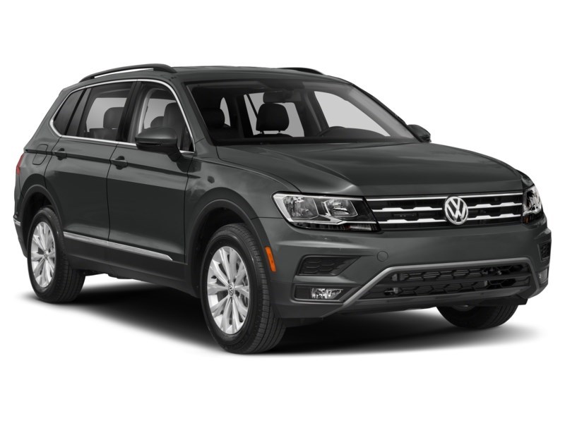 2018 Volkswagen Tiguan Comfortline 4MOTION Exterior Shot 9