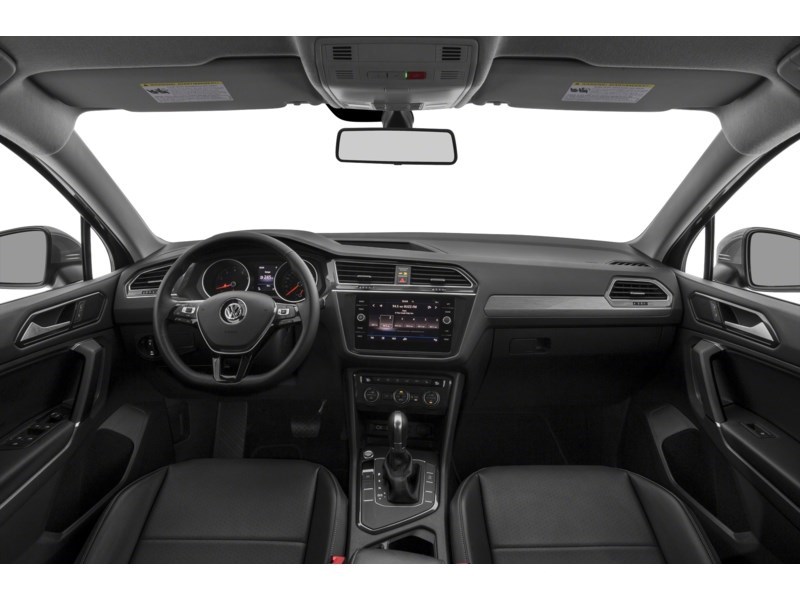 2018 Volkswagen Tiguan Comfortline 4MOTION Interior Shot 6