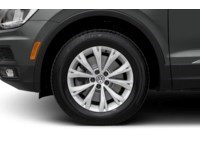 2018 Volkswagen Tiguan Comfortline 4MOTION Exterior Shot 5