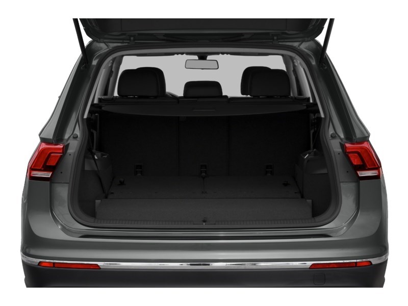 2018 Volkswagen Tiguan Comfortline 4MOTION Exterior Shot 4