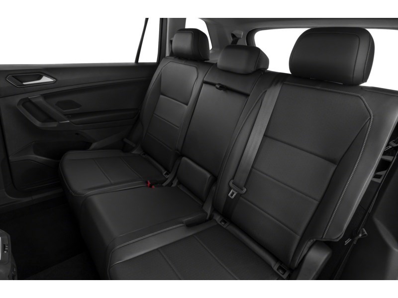 2018 Volkswagen Tiguan Comfortline 4MOTION Interior Shot 5