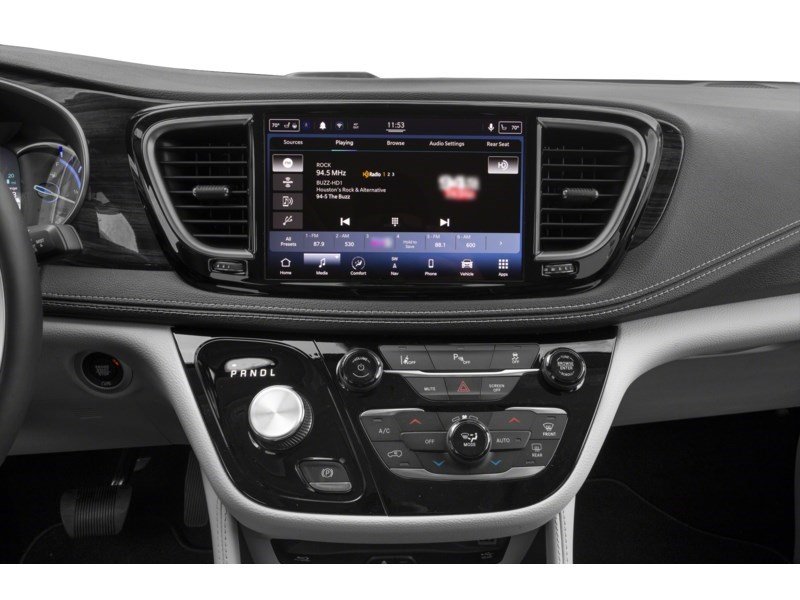 2022 Chrysler Pacifica Hybrid Limited 2WD Interior Shot 2
