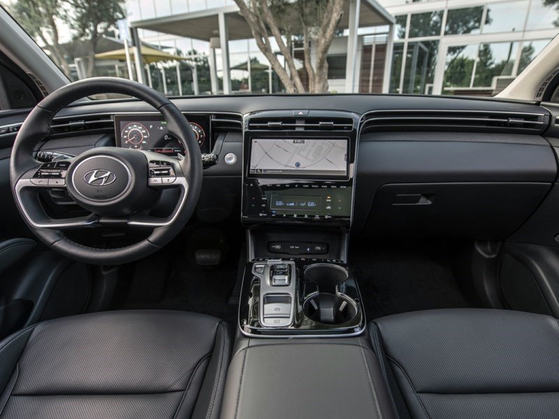 2022 Hyundai Tucson Essential OEM Shot 4