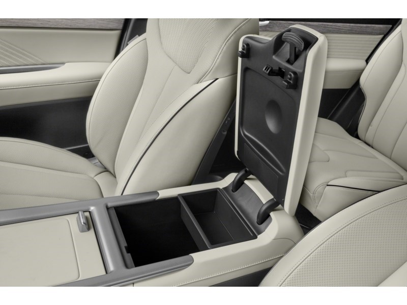 2024 Hyundai Palisade Ultimate Calligraphy 7-Passenger AWD Interior Shot 7
