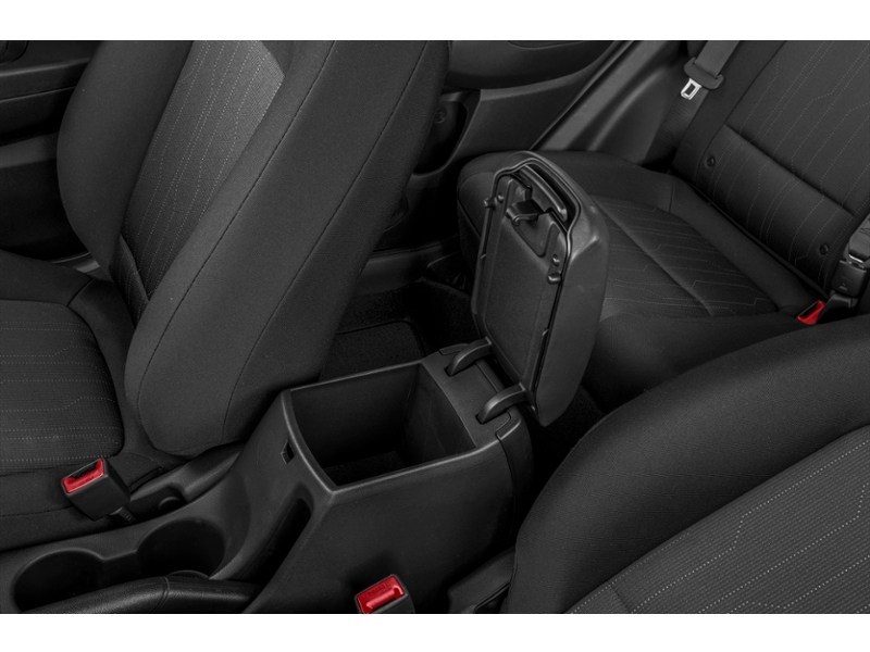 2024 Hyundai Venue Essential IVT Interior Shot 7