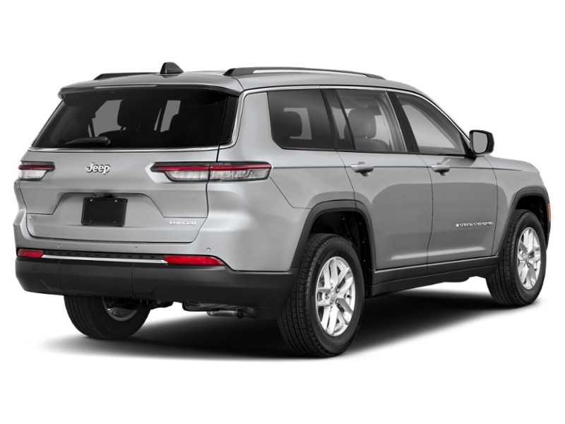 2023 Jeep Grand Cherokee L Summit 4x4 Exterior Shot 2