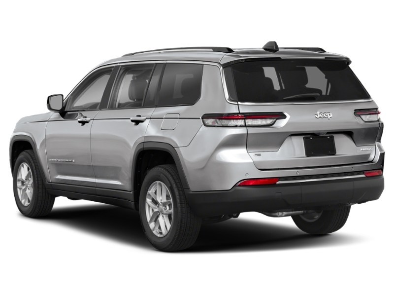 2023 Jeep Grand Cherokee L Summit 4x4 Exterior Shot 9