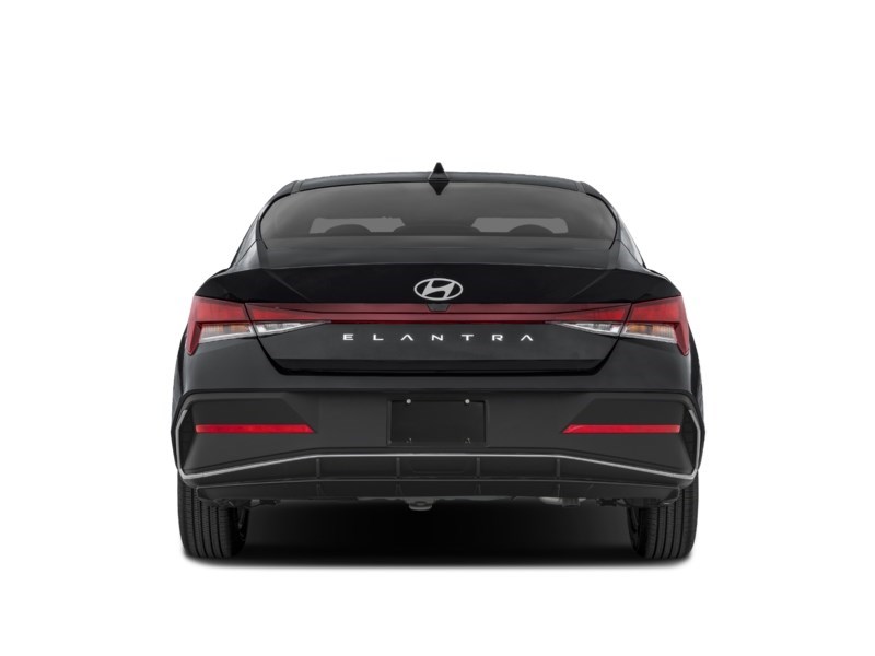 2025 Hyundai Elantra Essential IVT Exterior Shot 7