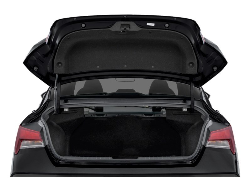 2026 Hyundai Elantra Essential IVT Exterior Shot 4