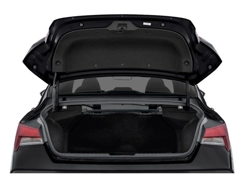 2026 Hyundai Elantra Essential IVT Exterior Shot 4