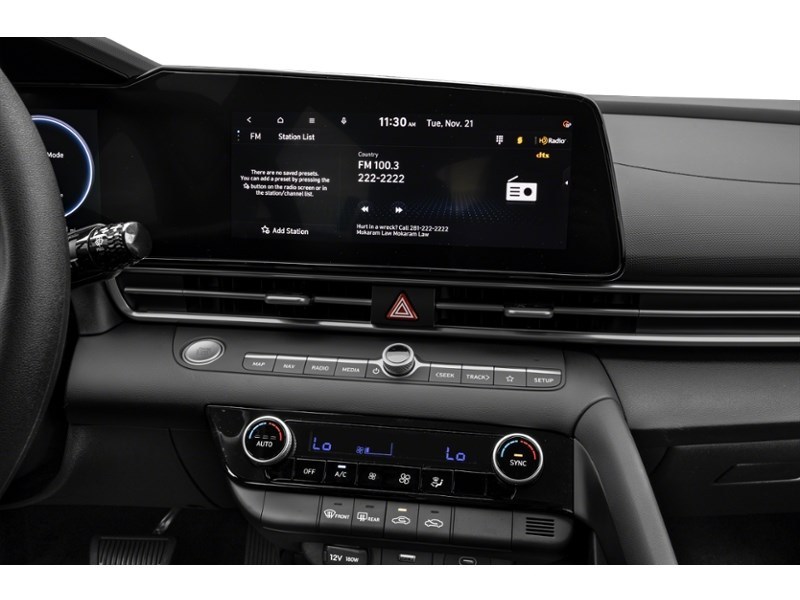 2024 Hyundai Elantra Preferred IVT Interior Shot 2
