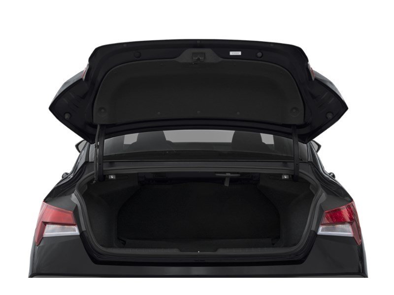 2026 Hyundai Elantra Preferred IVT Exterior Shot 4