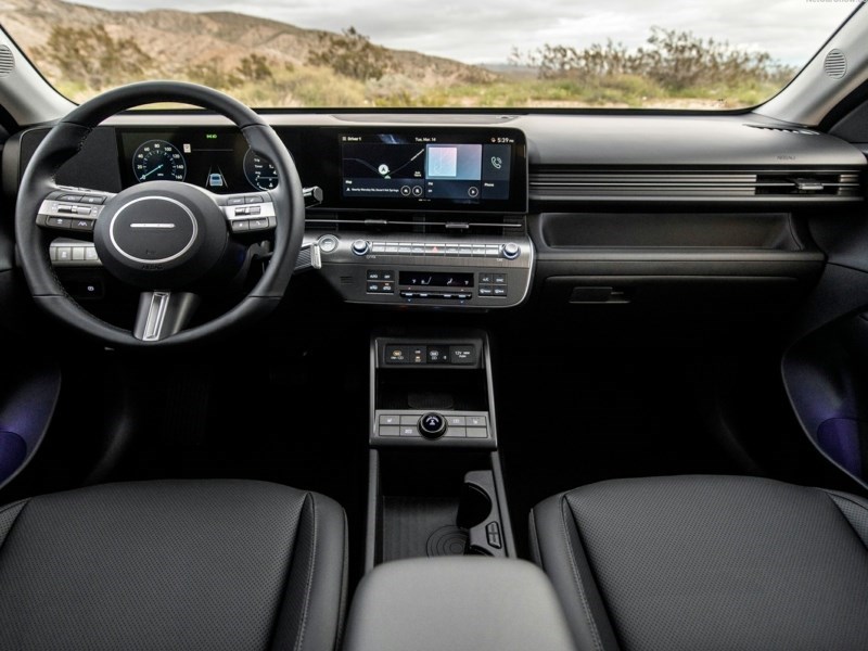 Ottawa's New 2025 Hyundai Kona 2.0L Preferred w/Trend Package New