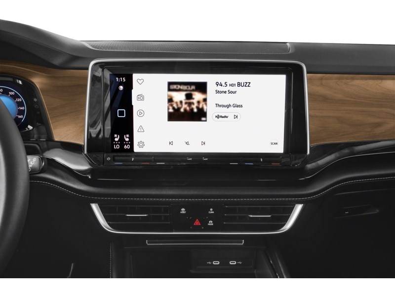 2025 Volkswagen Atlas Comfortline 2.0 TSI 4MOTION Interior Shot 2