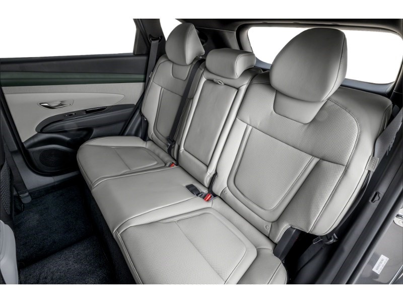 2025 Hyundai Tucson Hybrid Ultimate AWD Interior Shot 5