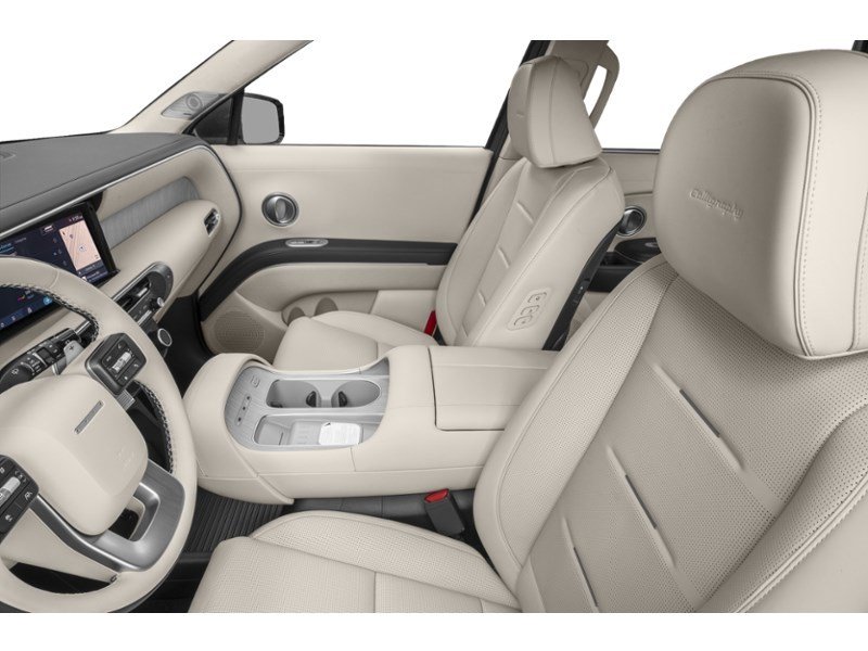 2026 Hyundai Palisade Ultimate Calligraphy Interior Shot 3