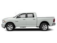 2017 RAM 1500 4WD Crew Cab 140.5" Big Horn Bright White  Shot 159