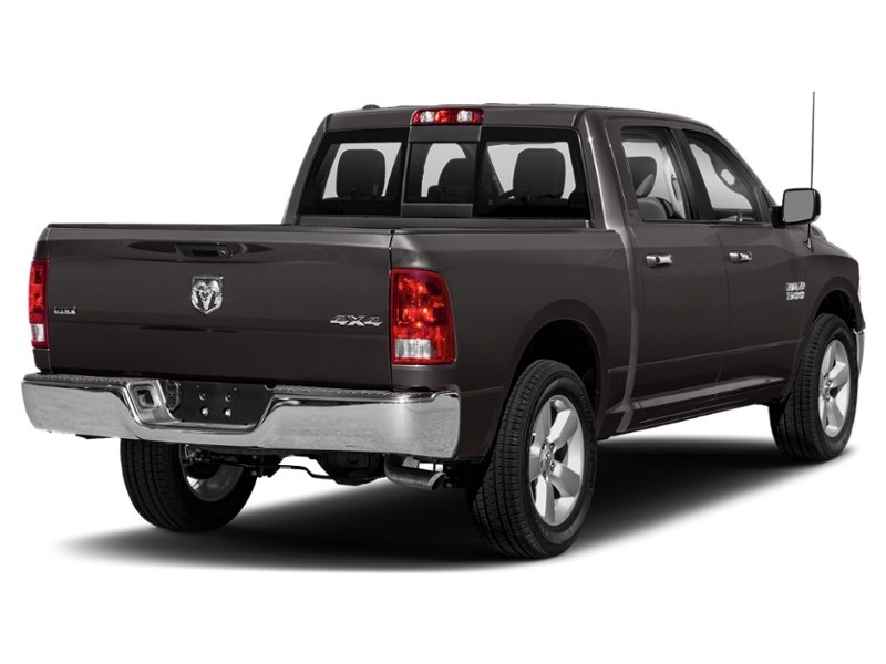 2017 RAM 1500 4WD Crew Cab 140.5" Big Horn Granite Crystal Metallic  Shot 2