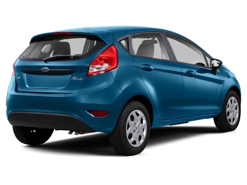 2013 Ford Fiesta 5dr HB SE Blue Candy Metallic Tinted Clearcoat  Shot 6