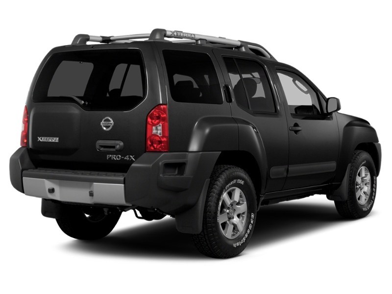 2015 Nissan Xterra 4WD 4dr Auto PRO-4X Super Black  Shot 2