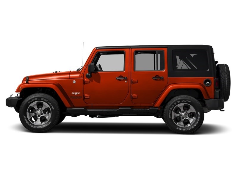 Ottawa's Used 2015 Jeep Wrangler Unlimited Sahara in stock Used inventory  vehicle overview - HyundaiOnHuntClub Ottawa - 1C4BJWEG2FL515913