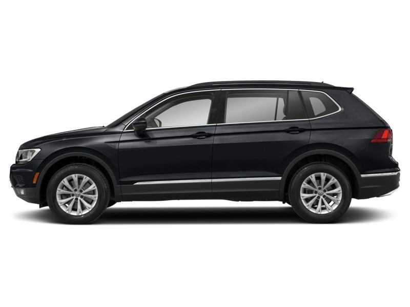 2018 Volkswagen Tiguan Comfortline 4MOTION Deep Black Pearl  Shot 3
