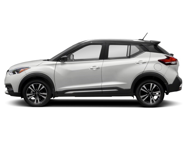 2020 Nissan Kicks SR FWD Aspen White/Super Black  Shot 29