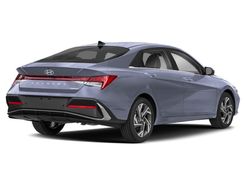 2026 Hyundai Elantra Luxury IVT